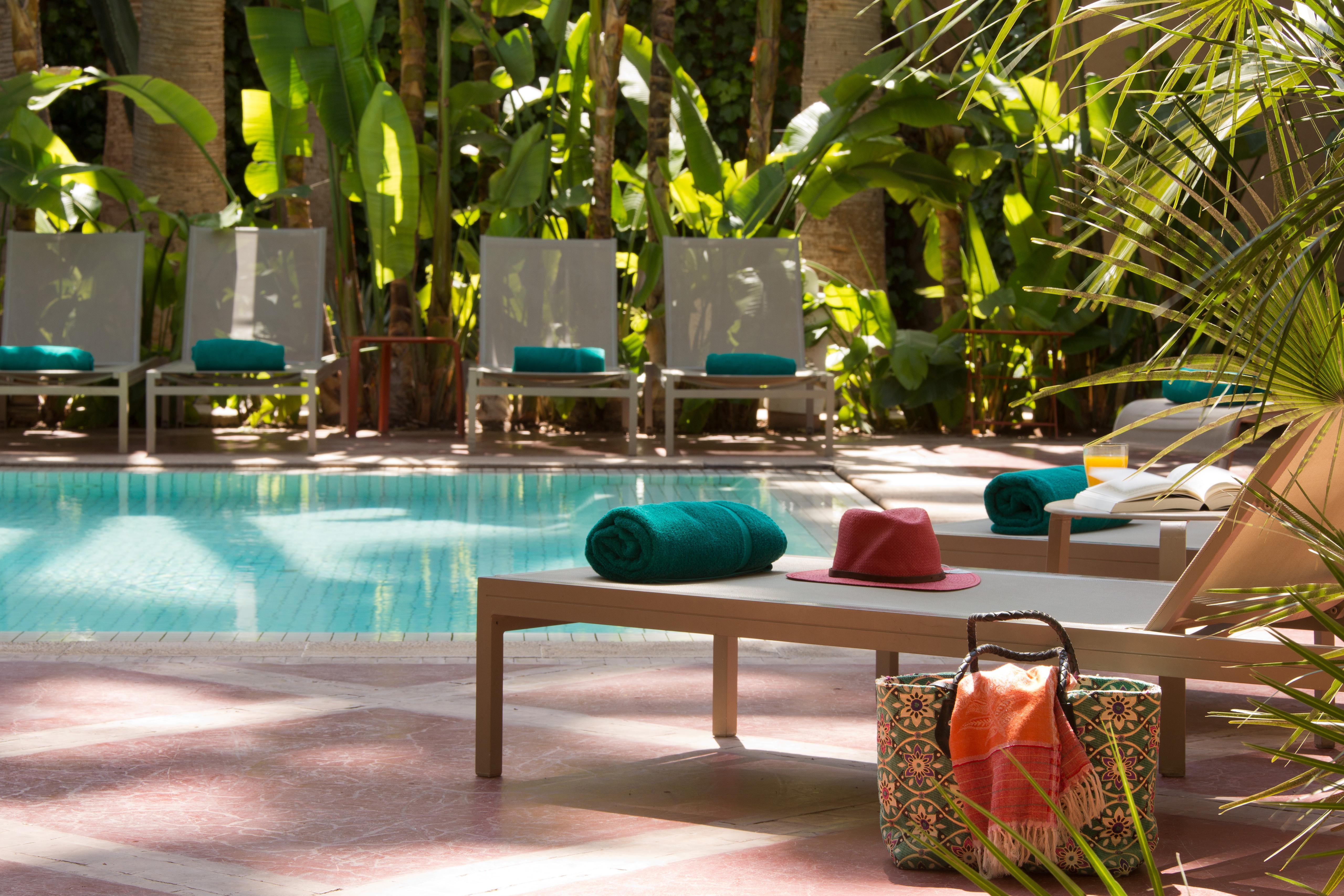 Hotel Les Jardins De La Médina Marrakesh Esterno foto The swimming pool at the hotel